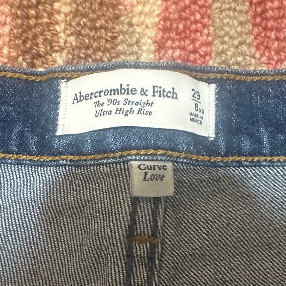 Curve Love Ultra High Rise 90s Straight Jean - Picture 5 of 6